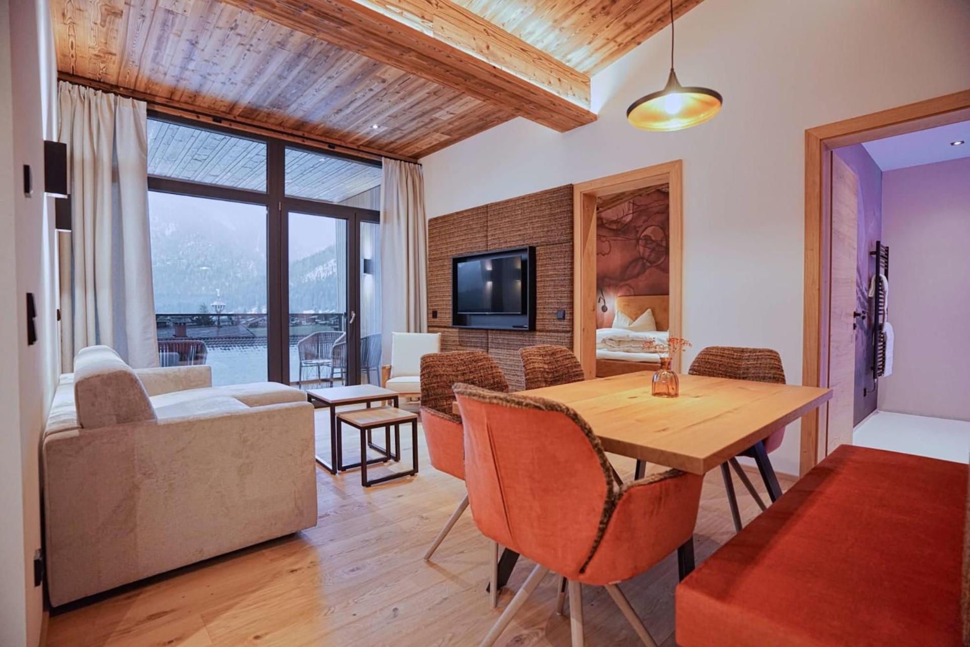 Hotel & Appartements Heigenhauser Waidring Bagian luar foto