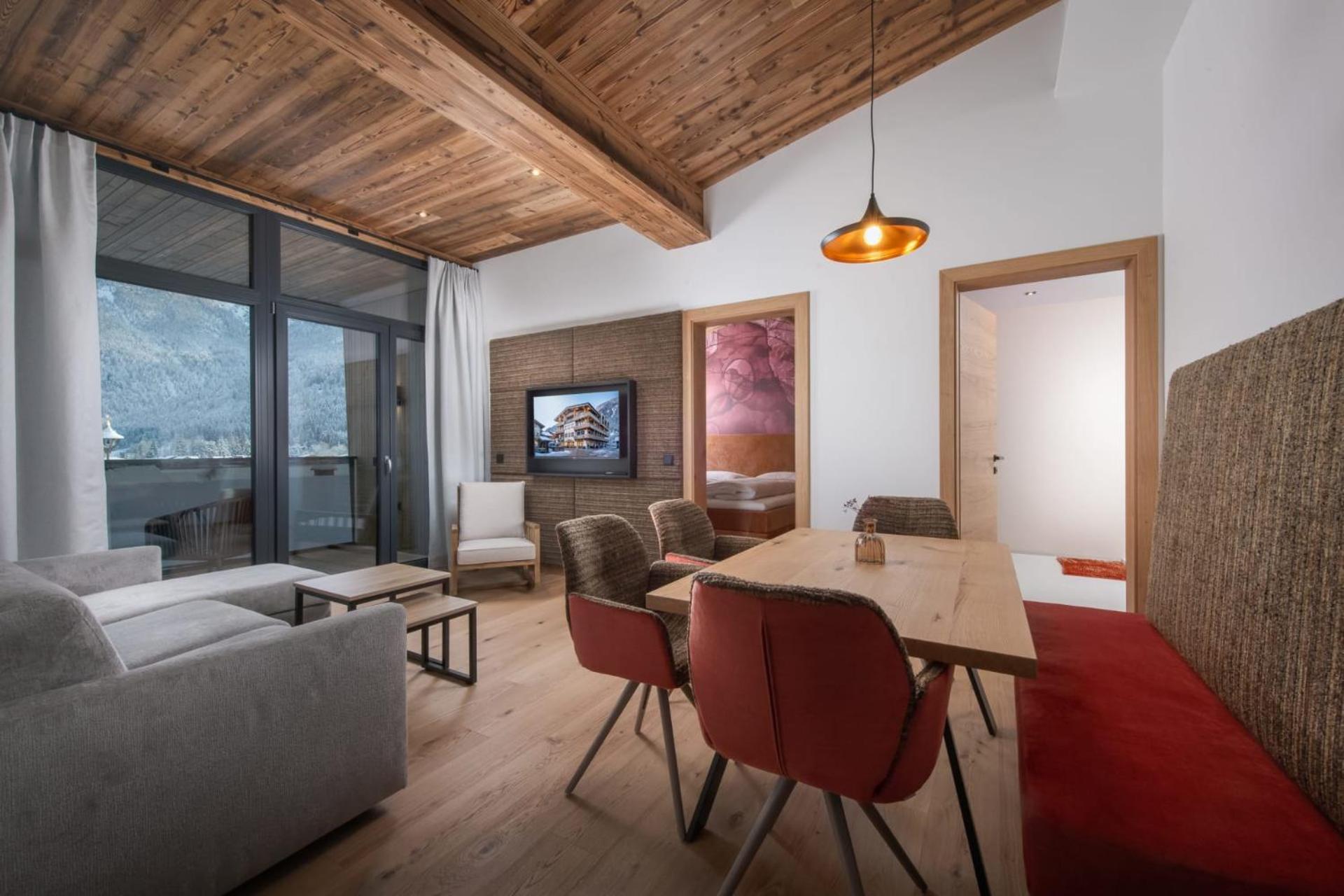 Hotel & Appartements Heigenhauser Waidring Bagian luar foto