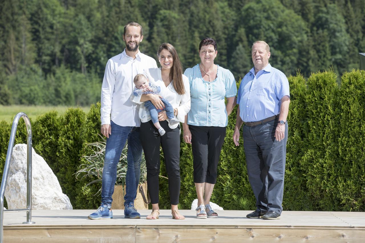 Hotel & Appartements Heigenhauser Waidring Bagian luar foto